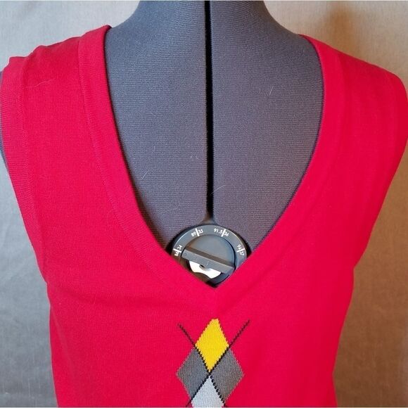 ARIZONA‎ JEANS COMPANY Cabaret Red Argyle V… - Picture 2 of 8